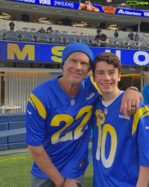 Paxton Booth Instagram - Did something super cool this weekend🏈