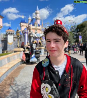 Paxton Booth Instagram - A little late birthday outing @disneyland