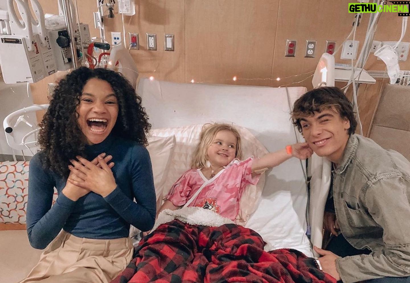 Pearce Joza - 34.2K Likes - Amazing time at @texaschildrens hospital today! I got to meet amazing kids including Lola who pinched me on the cheek to see if I was a real werewolf! 🐺