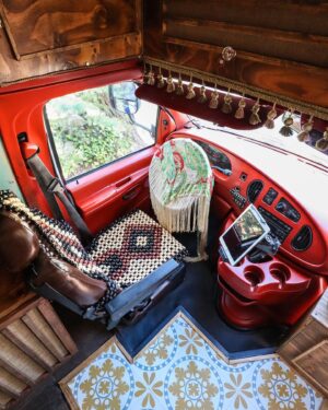 Pearl Liaison Instagram - Spent the last few months building a shuttle bus into an off-grid tiny house and we’re v happy with how she turned out 🥲💔 
Specs: 2007 Ford E450, 24ft, 175k miles, 480 watts solar   Yeti3000 battery/ 70 gallon water tank/ gravity-fed plumbing/ copper soaking tub/ heated shower/ queen bed/ 12v fridge & freezer/ 3-burner propane stovetop   oven/ convertible sofa/ full-size wardrobe, taste, glamour, etc❣️