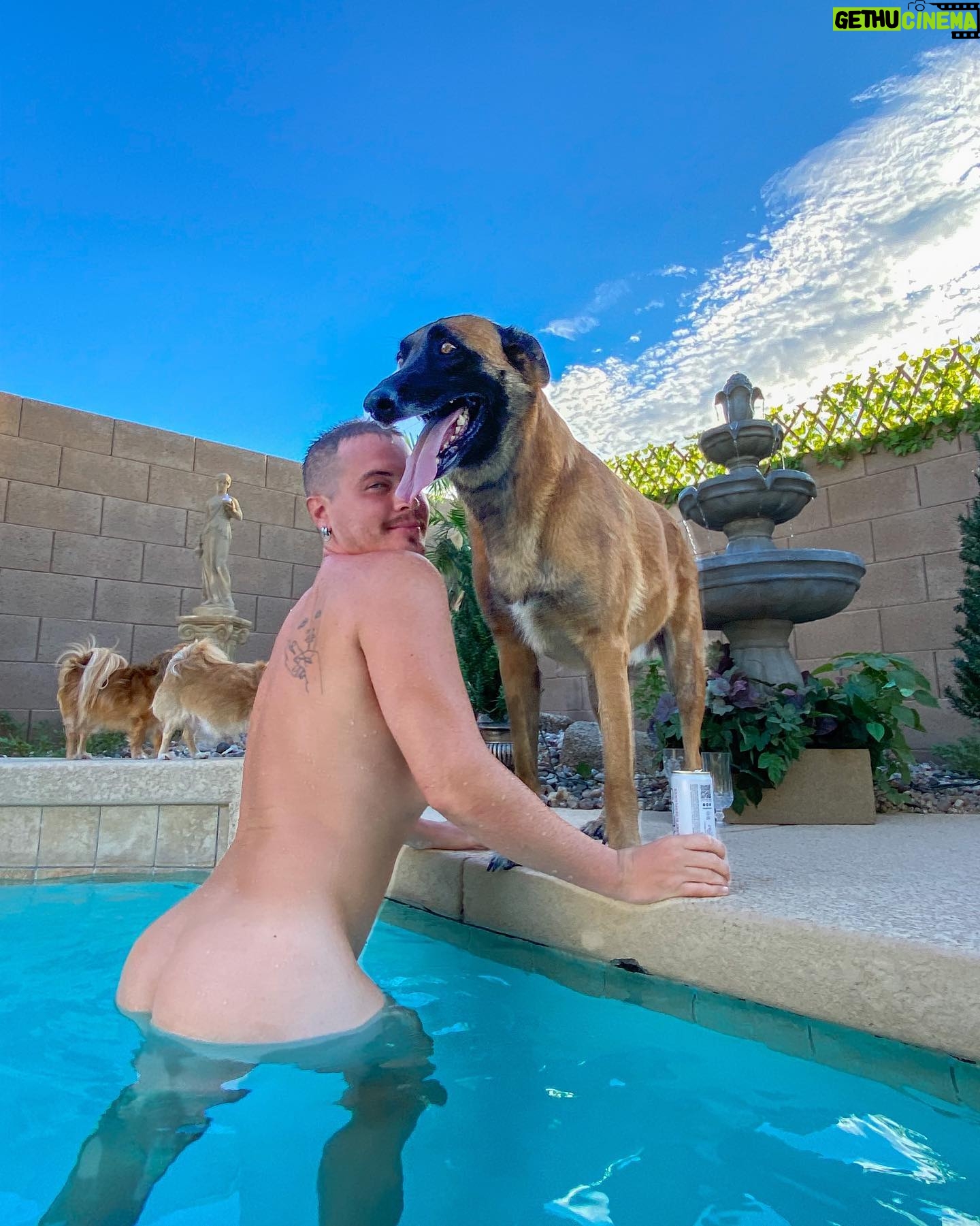 Pearl Liaison - 67.2K Likes - Puppy smoochiez 🥹🐺🍑