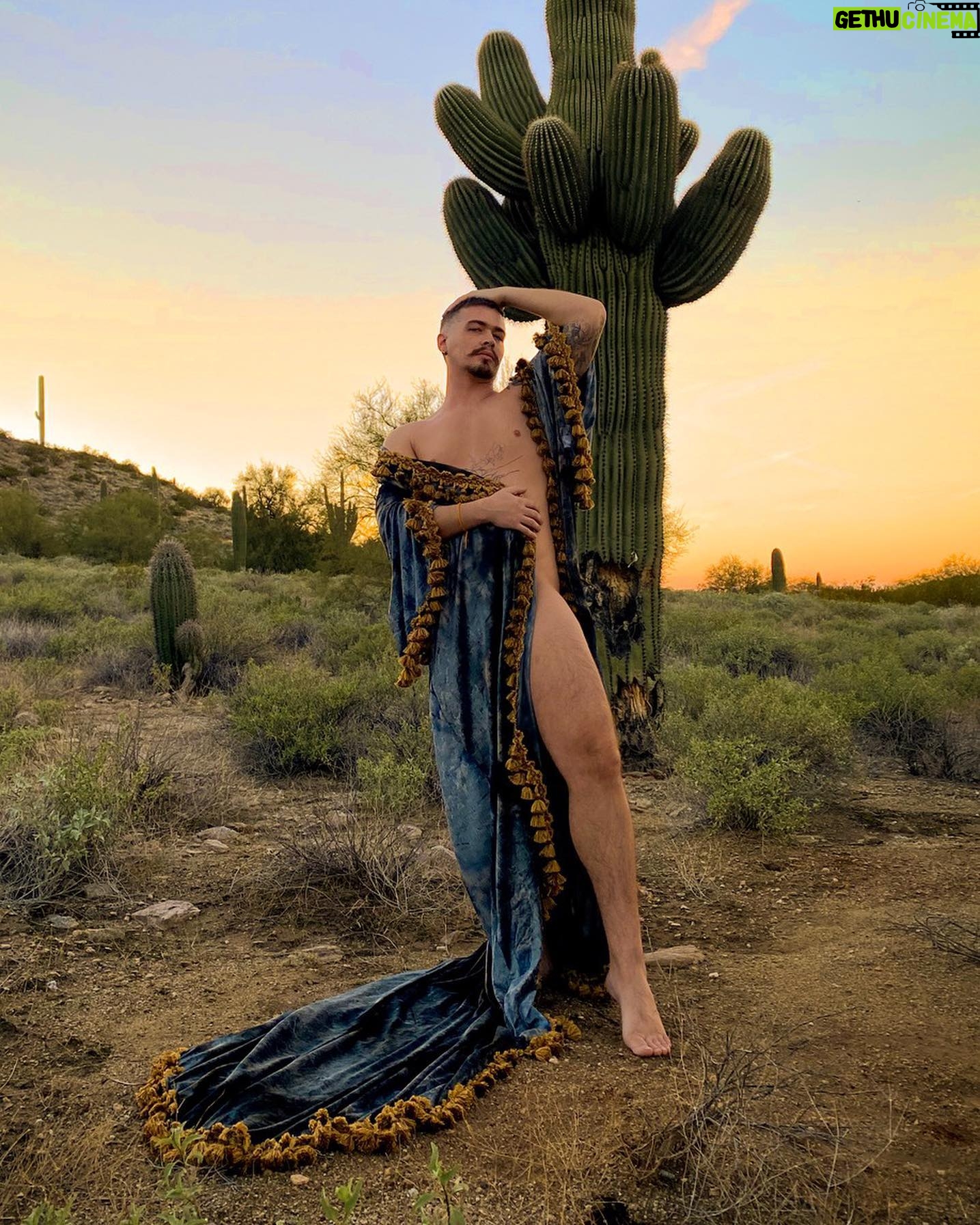 Pearl Liaison - 85.4K Likes - If ur over 30 and having identity issues.. can’t rly picture yourself in five years..been around but nowhere feels like home.. lots of interests but not obsessed w anything.. prob undiagnosed social disorder.. don’t know how to maximize skills.. well bitch, i feel u! anyway, how cute is this robe??