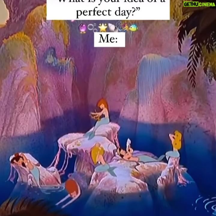 Pearl Liaison - 34.9K Likes - Do I have sunscreen on my face? 🌊☀️⛰️