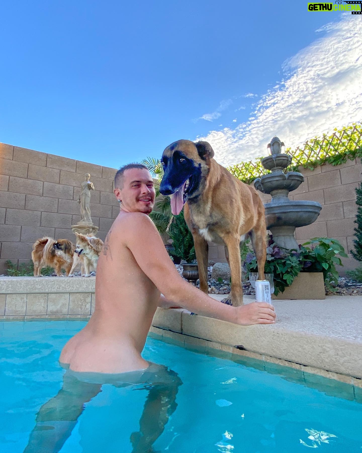 Pearl Liaison - 67.2K Likes - Puppy smoochiez 🥹🐺🍑