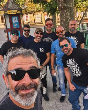 Pedro Alves Instagram - 📸Três dias, bons amigos, motas e mais umas histórias para o livro‼️❤️☠️
#amizade #diavelicos