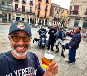 Pedro Alves Instagram - 📸Fim-de-semana prolongado e de folga‼️
➡️Saudinha da boa para todos é o que se quer😘
#agostinholindo #desinfluencer #diavelicos