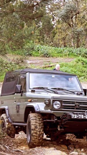 Pedro Alves Instagram - ➡️Saída higiénica para ir buscar regueifa a Valongo‼️😜👊🤟
@municipiodevalongo 
@jotinha.jpg 
#desinfluencer #agostinholindo #epicoverland