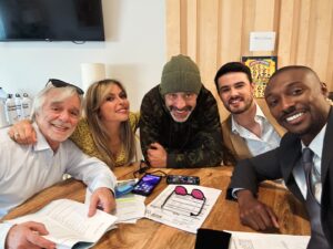 Pedro Alves Instagram - 📸 Mais um dia no escritório 😜
#workhard #playhard #desinfluencer #agostinholindo
@festaefestatvi 
@tvioficial