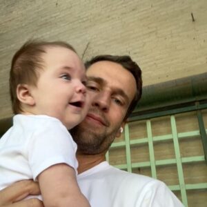 Pedro Andrade Instagram - Happy (American) Father’s Day. 
🇺🇸
@benjaminthigpen 🤍