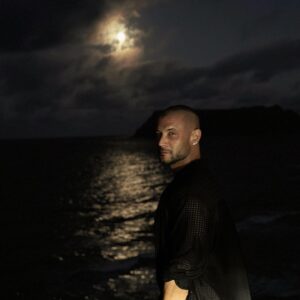 Pedro Barroso Instagram - “Be mindful of your impact on the world, like the moon” Dream Days with @soltropico in the Golden Island!

#soltropico #visitmadeira #madeiratãotua