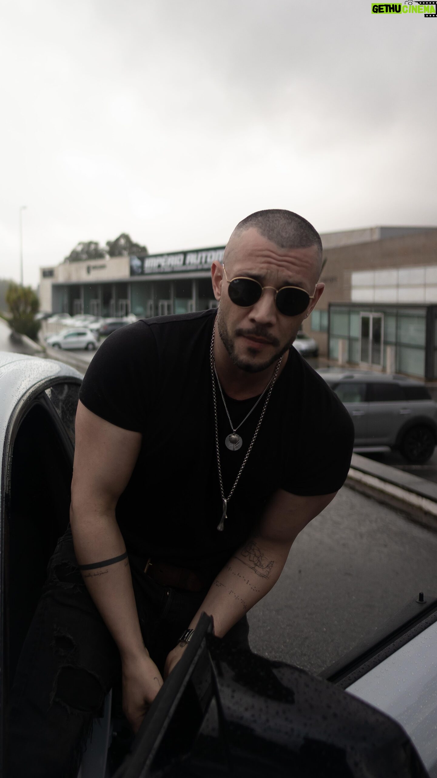 Pedro Barroso - 20.4K Likes - Drive slow and enjoy the scenery, drive fast and join the scenery… @imperioautomovel
Respect the Rumble - with @itsmiguel_com @nunocoutinhoribeiro