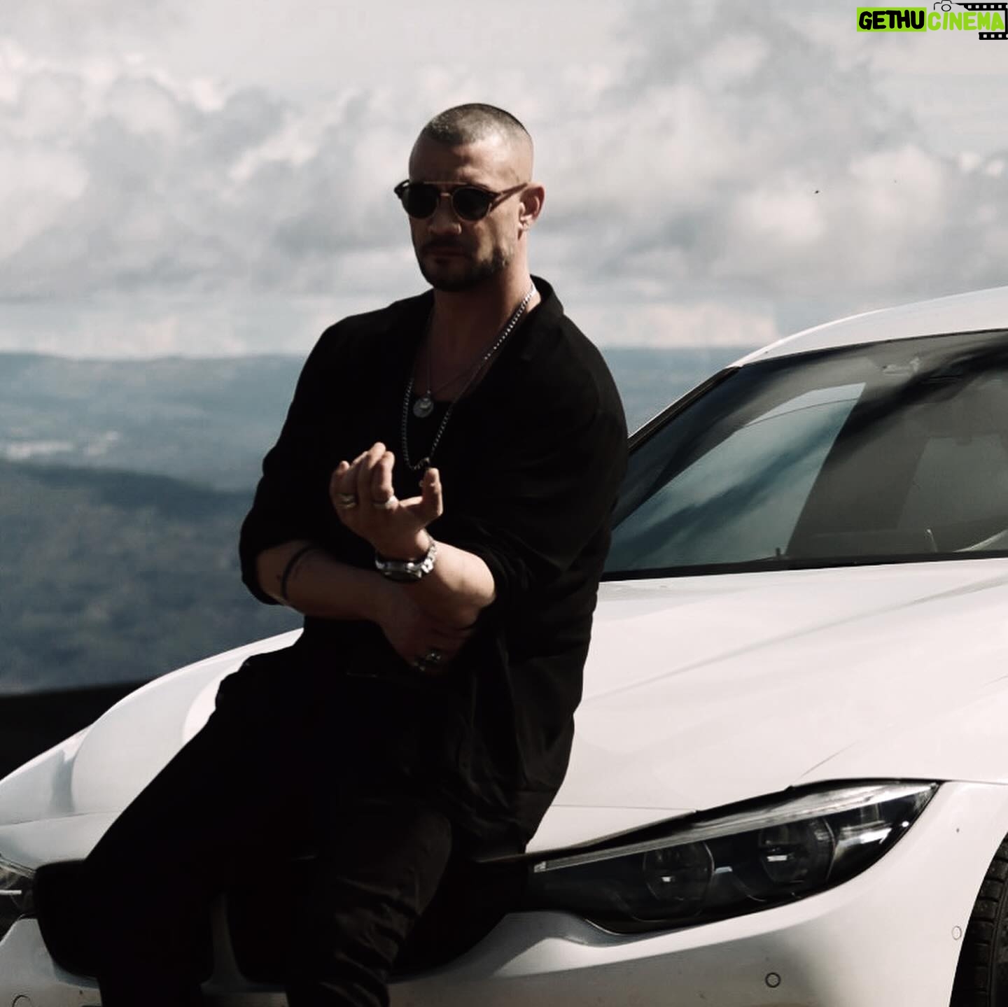 Pedro Barroso - 22.8K Likes - @imperioautomovel
Never drive faster than your guardian angel can fly…