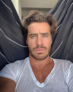 Pedro Sousa Instagram - Hoje não saio daqui. Só saio amanhã de manhã.