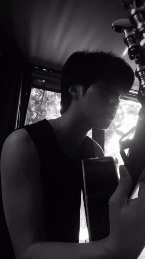 Peemapol Panichtamrong Instagram - ความเจ็บปวด (bedroom version)