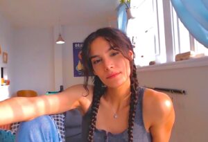 Pegah Ghafoori Instagram - Like mother like son🌻🥰 Ft. My momma’s lil peppers