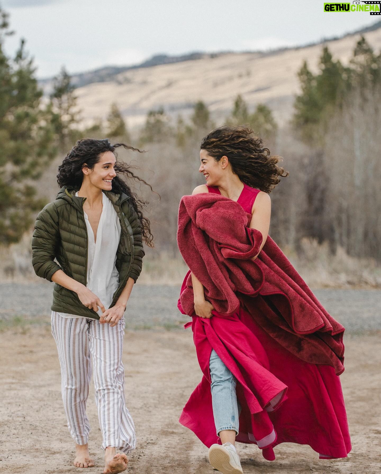 Pegah Ghafoori - 3.6K Likes - Spend a little time with me✨🎞️🤍🥂
Little recap of my proudest and favorite memories of 2023. Happy new year my loves🎇