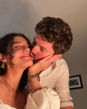 Pegah Ghafoori Instagram - Spend a little time with me✨🎞️🤍🥂
Little recap of my proudest and favorite memories of 2023. Happy new year my loves🎇