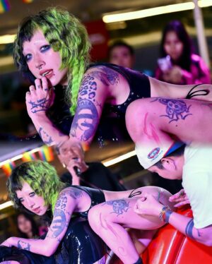 Pemika Wongsurakarn Instagram - More Like Freedom Life 🖤🍒🖤🍒
✍🏻 @mr.pinman
💚 @sadsadthings.avi 
💜 @destroy.angel.bondage 
💒 @colonze.official 
📸 @emperorsss