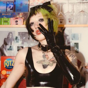 Pemika Wongsurakarn Instagram - Porcelain Dolls with Black Latex 🙇🏼‍♀️🙇🏻‍♀️🖤✨

🙇🏼‍♀️ @sadsadthings.avi 
🙇🏻‍♀️ @destroy.angel.bondage 
📸 @pawaris.jiam 
📍ART HOUSE 33 Studio