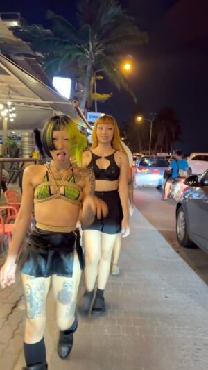 Pemika Wongsurakarn Instagram - ไปเดินเล่นหาดวอน บางแสนกันมาค่ะ 
Rope x Beach 🪢🏖️
@junkbarxbettahostel 
@destroy.angel.bondage
@jaguarrrrose 
@149cm.loser