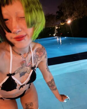 Pemika Wongsurakarn Instagram - *ੈ✩‧₊˚₊‧꒰ა ☆ ໒꒱ ‧₊˚₊˚ੈ✩‧₊˚

#pool #nightpool #goth #punkgirl #postpunk #darkwave