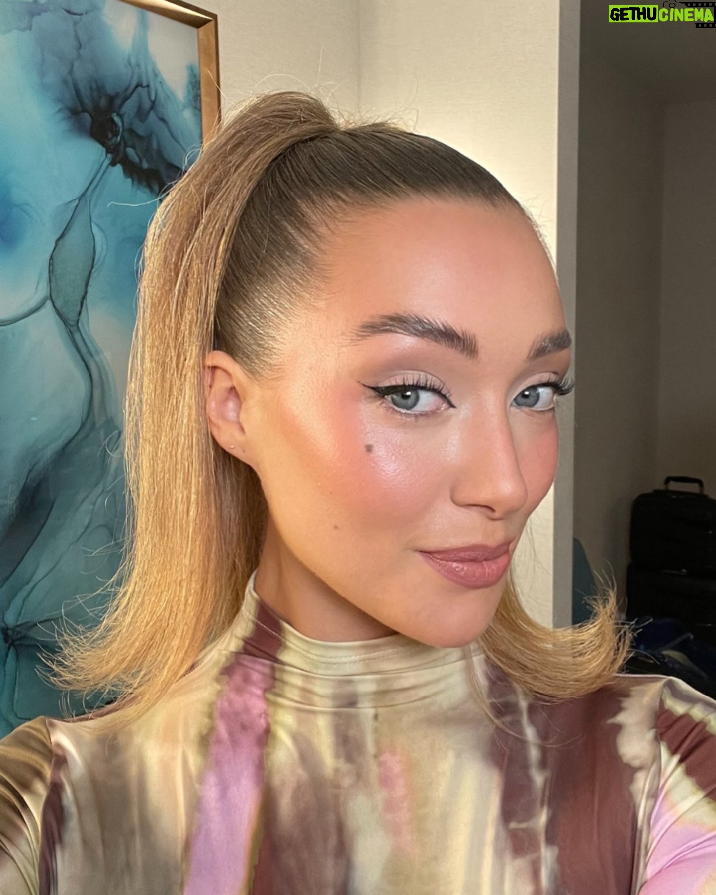 Penny Lane - 19.4K Likes - What a weekend. @si_swimsuit it was everything and more. 🥳