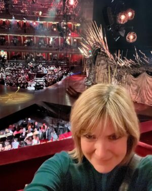 Penny Smith Instagram - My giddy goat … this show is heart stopping. A circus like no other. The costumes. The feats. The feets. Extraordinary. @alegria.cirquedusoleil at the Royal Albert Hall.