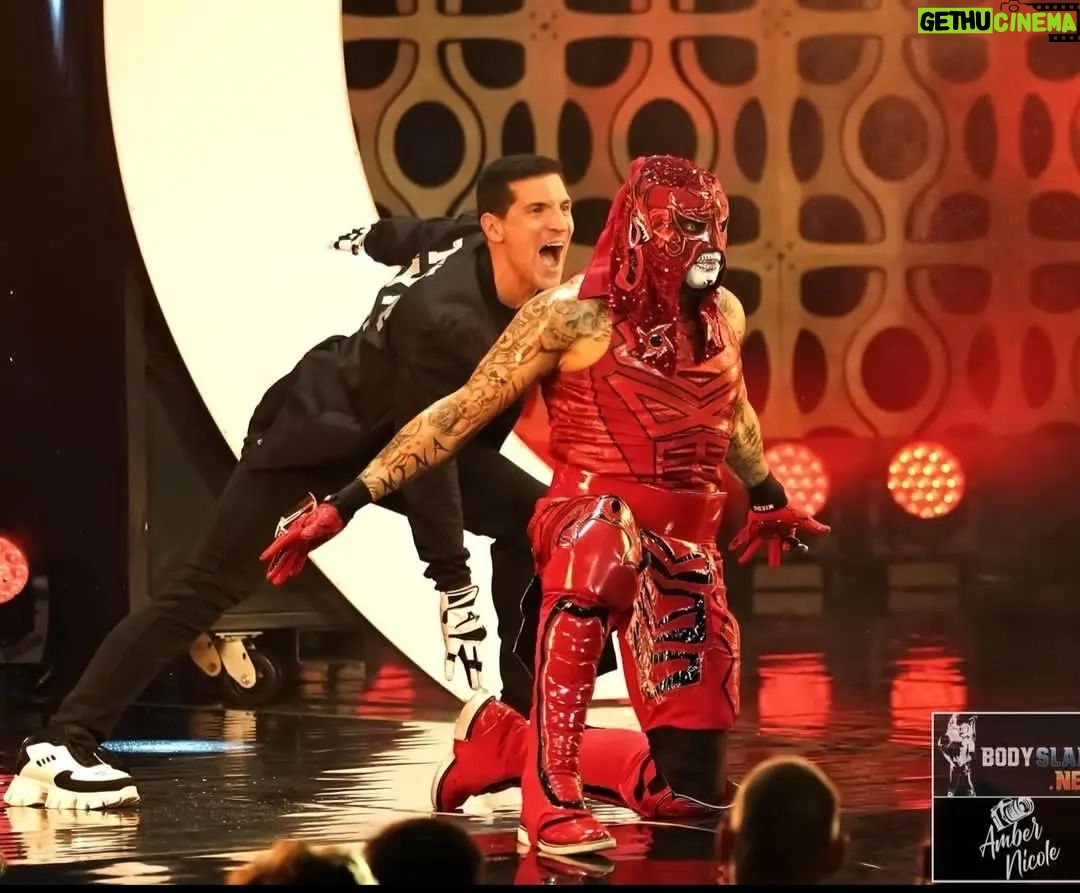 Pentagón Jr. - 3.5K Likes -