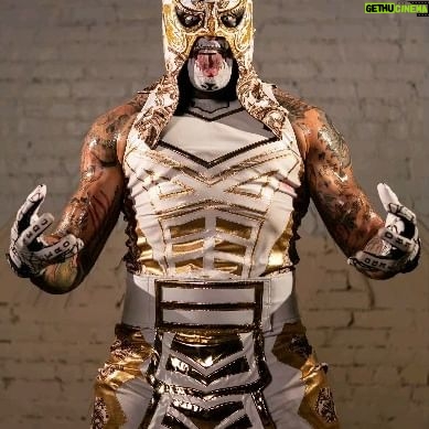 Pentagón Jr. - 5.1K Likes - Photo. ... @oscar_kings_studio #luchabrothers #penta_zero_miedo #zeromiedo #penta #animo #aaa #AEW #wrestling #champion #luchaaaa #prowrestlingtraining