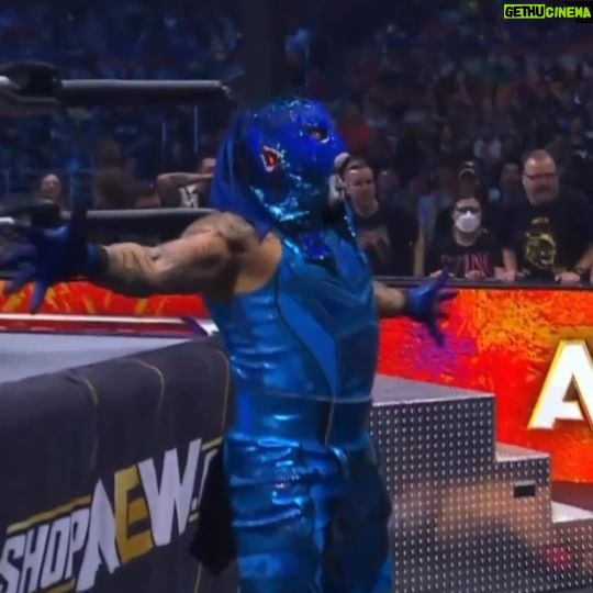 Pentagón Jr. - 18K Likes - @aew