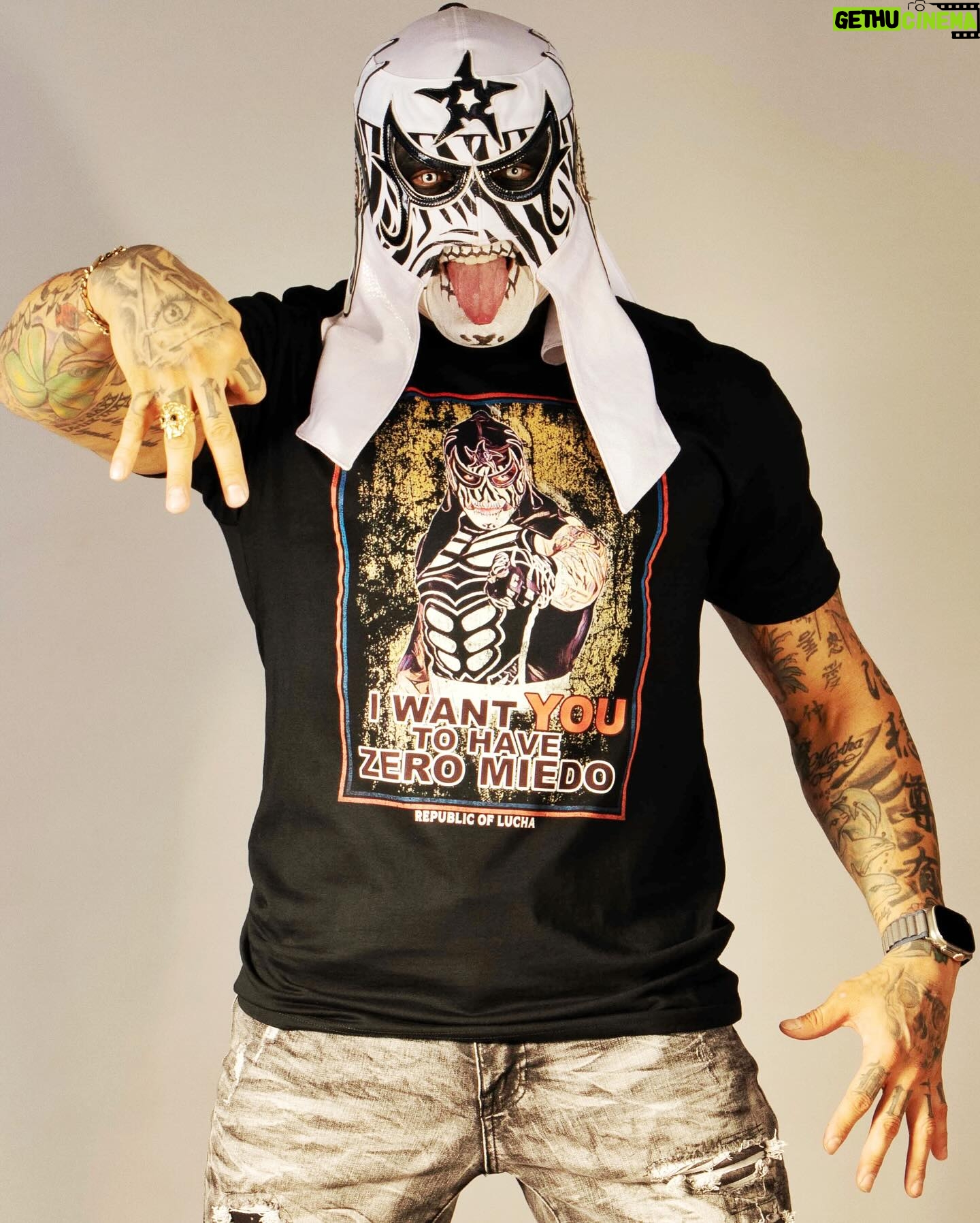Pentagón Jr. - 2.7K Likes - 💥It’s Election year! And YOU have a civic duty to elect the most badass Lucha shirts around! 🗳️
Our @penta_zero_miedo “YOU” t-shirt available in white and black versions is one of our FAVORITES, and one of our best sellers also!
Show your true colors and let the world know that YOU TOO ARE ZERO MIEDO!!!
Shop at @republicoflucha 🔥 Link in bio.