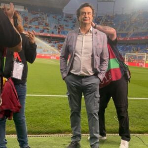 Pepe Rodríguez Instagram - Ha sido un placer venir a Malaga a ver a la selección española de fútbol para contaros que este lunes y martes comenzamos la 11 temporada de @masterchef_es ,en @rtve y conocer al gran @chapiferrer2 . No me ganare la vida de comentarista deportivo pero si de pitoniso. Dije que ganaríamos 3-0. Y así fue.  Pues eso , que viva España !!!!
