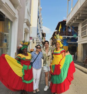 Pepe Valdivieso Instagram - Qué más, pues? 🇨🇴

#colombia #cartagena #travel #photo by la mami ✨