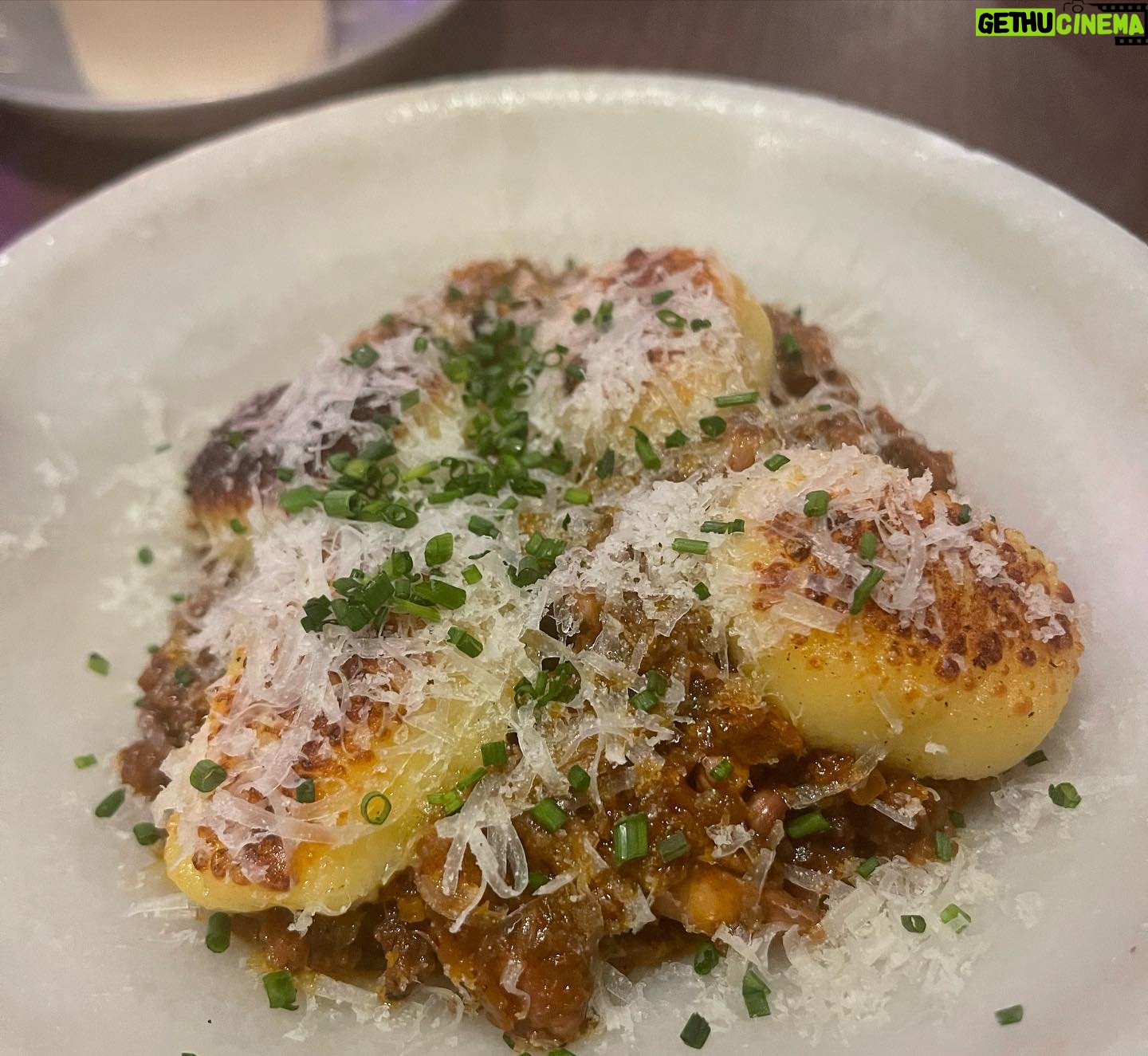 Pepón Nieto - 2.8K Likes - Que ganas tenia de venir a @dspeak_madrid de @diegoguerrero y que alegria hacerlo con mis @melaniolivares y @nachonugo Gracias @balboacomunicacion.es por recomendarnos esta maravilla de restaurante y hacernos disfrutar de esta fantástica cena ❤️