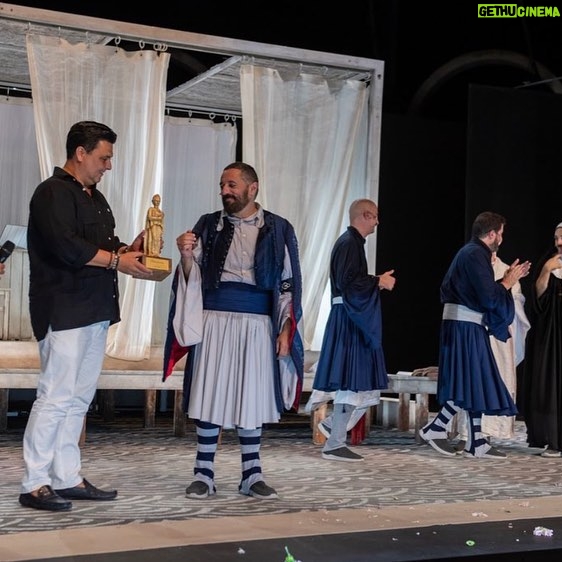 Pepón Nieto - 2.4K Likes - Gracias al @festivalteatrosanjavier por concederme el premio de su 53 edición. Siempre es un regalo venir a su Festival. Gracias a Andres Lima @andres.lima.teatro por este bendito disparate que es LA COMEDIA DE LOS ERRORES. Gracias a mis compañeros @pagudo @fsotolopez_oficial @rulo_pardo @mravelain y @estebanngarrido por las risas, dentro y fuera del escenario. Gracias a @cimarroj al @festivaldemerida y a @pentacionespectaculos por acompañarme en el viaje. ❤️