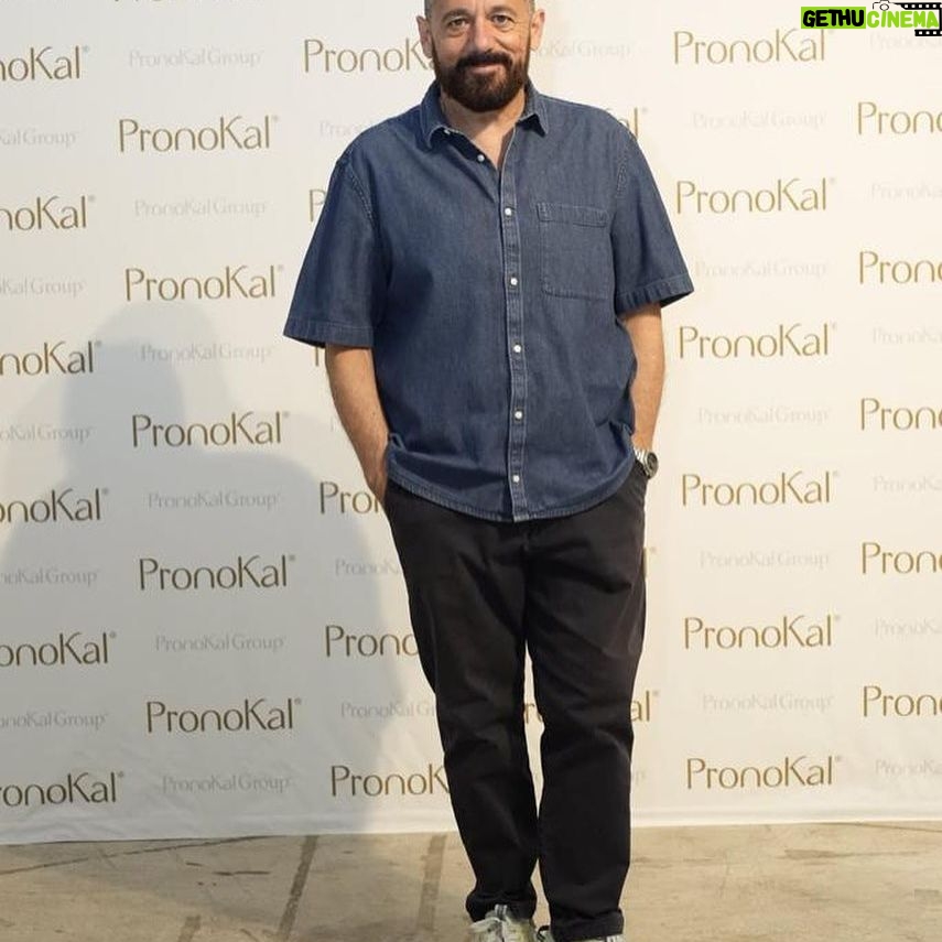Pepón Nieto - 2.6K Likes - Estuve compartiendo con la familia de Pronokal en su #PronokalHealthyDay, una jornada dedicada a los hábitos saludables y al mantenimiento del peso saludable.
#yomecuidoconpronokal
@pronokal_es
@letsbesmart_agency
@sofia__smart