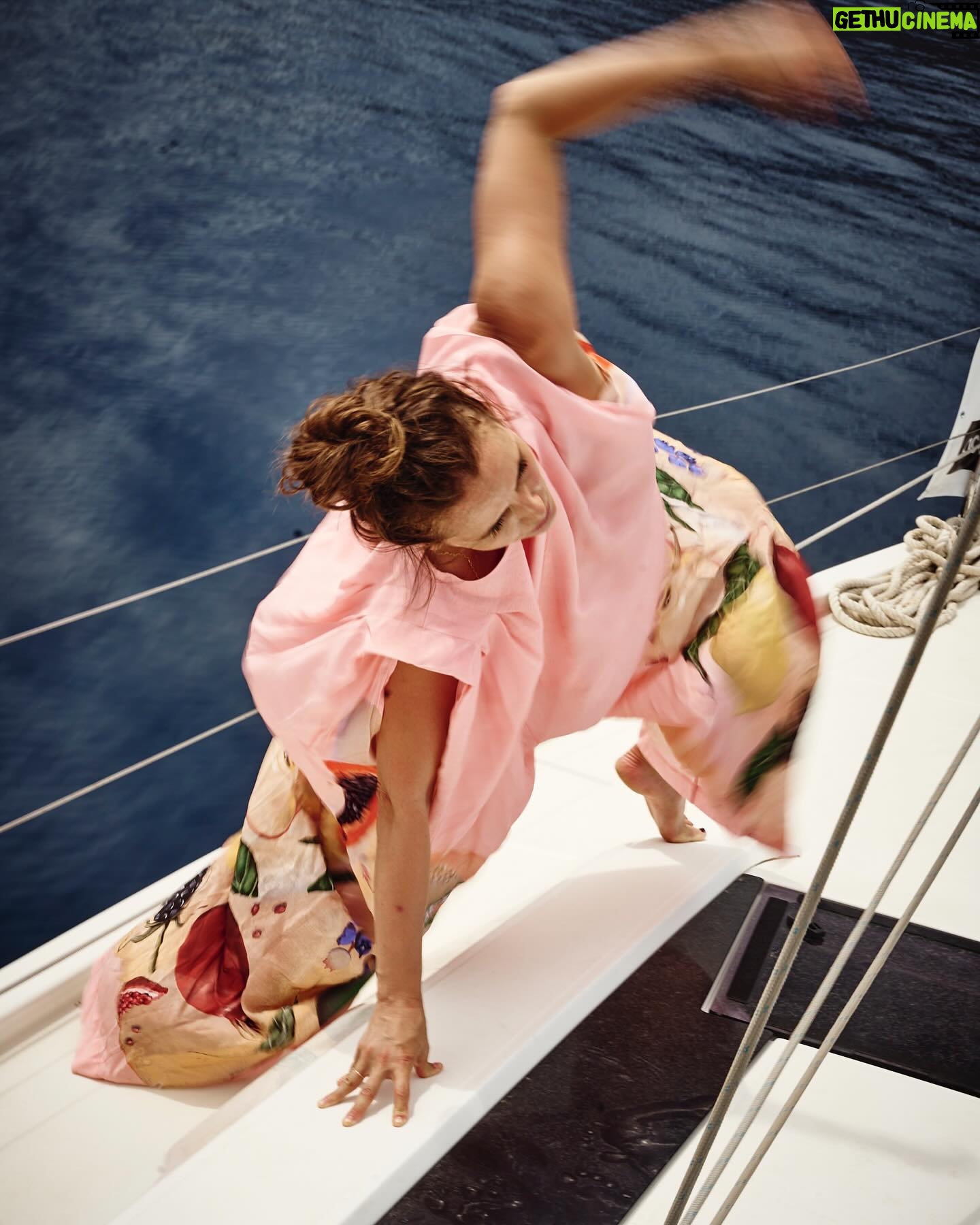 Peri Baumeister - 1K Likes - καλό ταξίδι
Recap sailing around Αthina @peugeot.deutschland
Most of the pics by ( feel free to guess which)
@andre.kirsch_photography