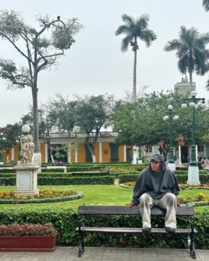 Perris Howard Instagram - Peru Howard
