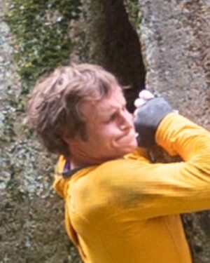 Pete Whittaker Instagram - Even though I haven't seeked them out for over 10 years, I do still enjoy a wide crack when one is thrown at me...😏

This one was a little hidden gem from @lmsolber 
Despite the low grade, it felt like one of the tougher onsights I've done in recent times (seeping probably not helping there).
Recommended if you're into that stuff 👌

Trang Fødsel, 8
📸 and belay, from multitasker  @mariaugustahs