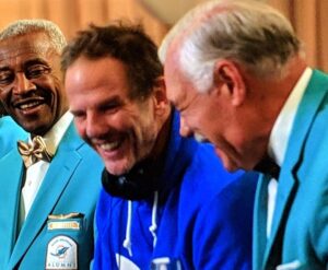 Peter Berg Instagram - New spiritual advisors.
@larrycsonka39  and Paul Wardfield.  I am currently mentally and spiritually undefeated. @nfl