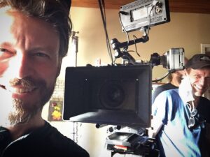 Peter Franzén Instagram - It’s always such a joy working under the watchful eye of @tuomohutri #dırectorofphotography #cinematographer and his #team. 
✨✨✨✨✨. #helsinkisyndrome #fisherkingproduction