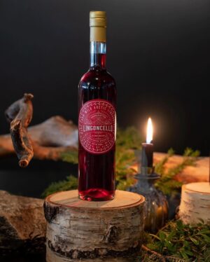 Peter Franzén Instagram - I am proud to announce my new partnership with Mother’s Milk Beverages . We are in collaboration with one of the oldest family owned companies in Finland @lignellpiispanen . Our #lingonberry gem is called @lingoncello and it brings out the best of both worlds - the #apero and #digestif and connects the #mediterranean to #nordic lifestyle. Enjoy! (Responsibly, of course!)✨ @juusosyrja @joonas.makila @mikawist @roy_nicos 🇫🇮 @laplandhotels_bulevardi PR- by @wolfcom_fi ✨