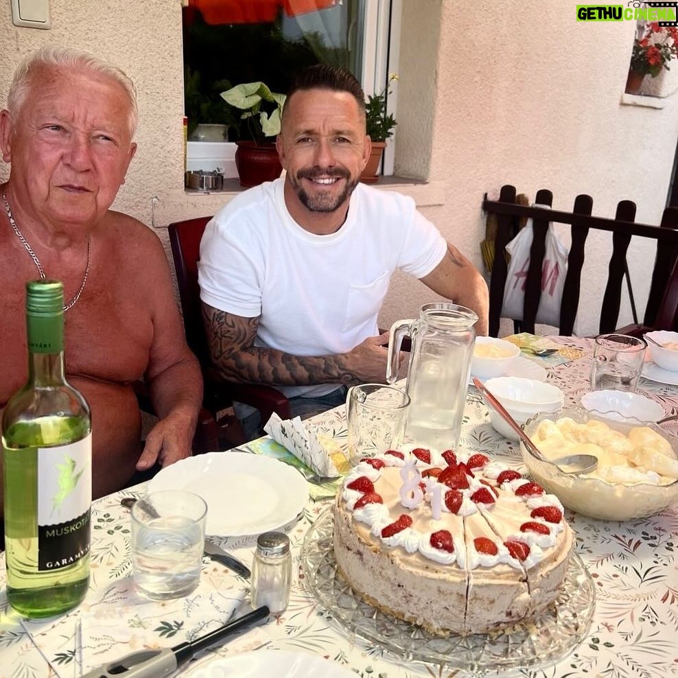 Péter Kabát - 18.6K Likes - Apu 8️⃣1️⃣!😍🎂 Nagyon Boldog Szülinapot kívánok!🙏❤️