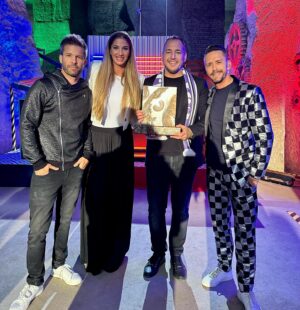 Péter Kabát Instagram - Drága Barátom!!! Teljes mértékben megérdemeltétek, egyenesen, őszintén és kiegyensúlyozottan játszottátok végig!!!🙏❤️ Nagyon gratulálok nektek!!!🙏❤️ #reklam #nyeroparos #rtl