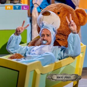 Péter Kabát Instagram - Szeretitek a kis babákat?👶🏻🥰 Ha igen, akkor a mai adást mindenképpen nézzétek, mert nagyon vicces lesz!!!😂🤣🤪 Ma este is Nyerő Páros 19:45-től az RTL-en!!!🥰🤟 #reklam #nyeroparos #rtl