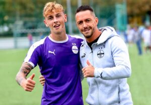 Péter Kabát Instagram - Drága Fiam!!! Eljött ez az idő, nem tudom, hogyan szaladt el az idő ilyen gyorsan, de ma lettél 18 éves!!!❤️ Nagyon Boldog Szülinapot kívánok neked és egy dolog amit tudnod kell, hogy rám mindig, mindenben számíthatsz ezek után is!!!💪🏻🔥😍 Szeretlek!!!❤️