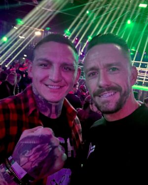 Péter Kabát Instagram - Megtaláltam a súlycsoportom, MMA harcos Boráros Gábort!!!😂👊🏻