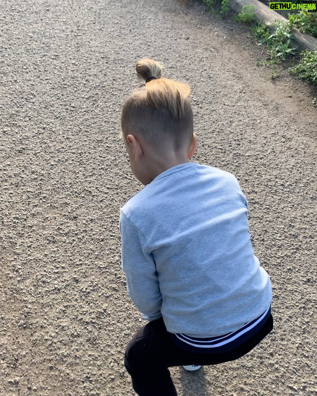 Péter Majoros - 13.7K Likes - 💜💜😆ne javicccsa meg😆😆