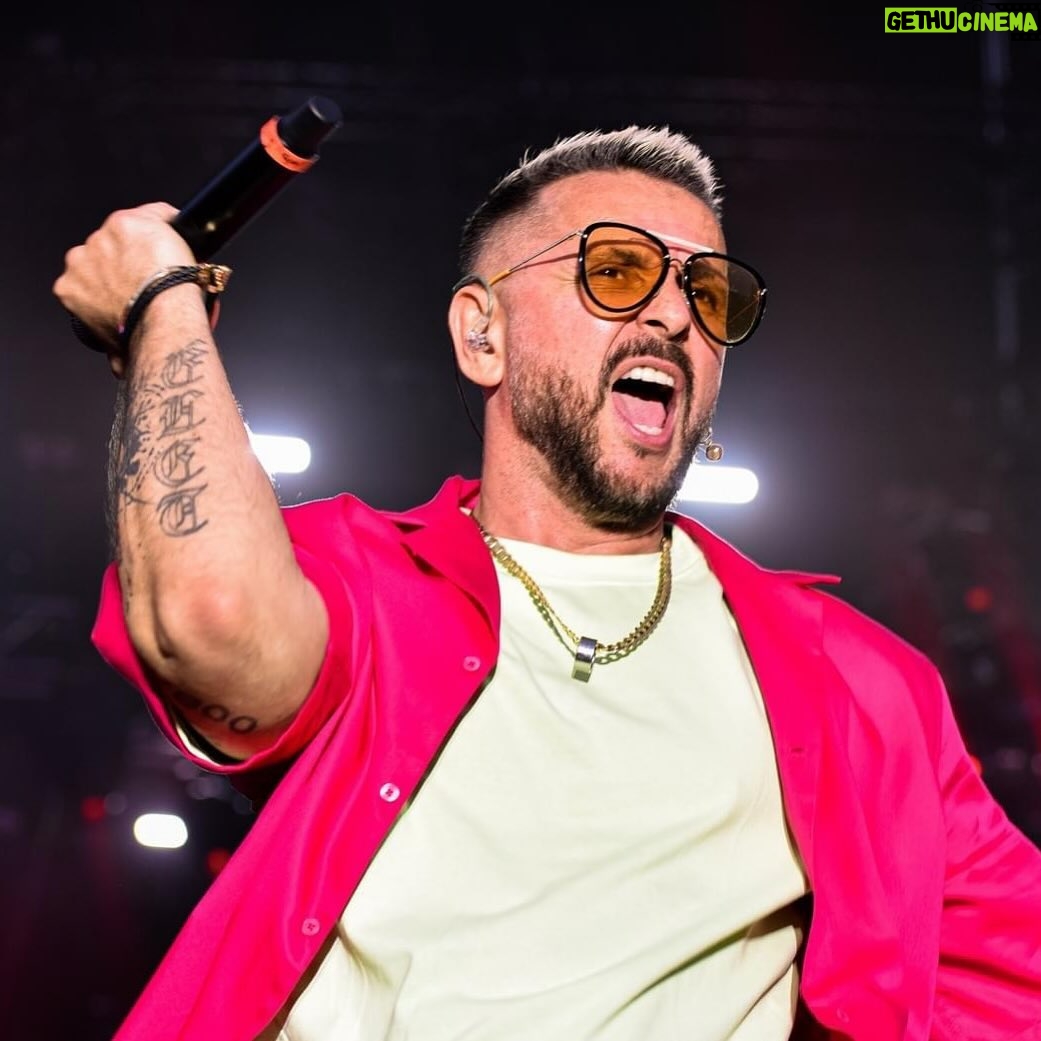 Péter Majoros - 4.3K Likes - Ma este irány KALOCSA!!
Érsekkert, Városi Majális 20 órától🤟
Májusi menetrend:
:: 05.01. KALOCSA
:: 05.03. NAGYKÁLLÓ
:: 05.04. ZÁNKA (zártkörű)
:: 05.09. MISKOLC - Miskolci Egyetemi Napok
:: 05.10. SZEGED - Szegedi Egyetemi Napok
:: 05.11. KISVÁRDA
:: 05.17. GYULA - Gyulai Pálinkafesztivál
:: 05.18. ALCSÚTDOBOZ - Vál-Völgyi Zsúr
:: 05.19. SOPRON - Sopronfeszt
majd forgatok, aztán júliustól irány a nyári turné!!