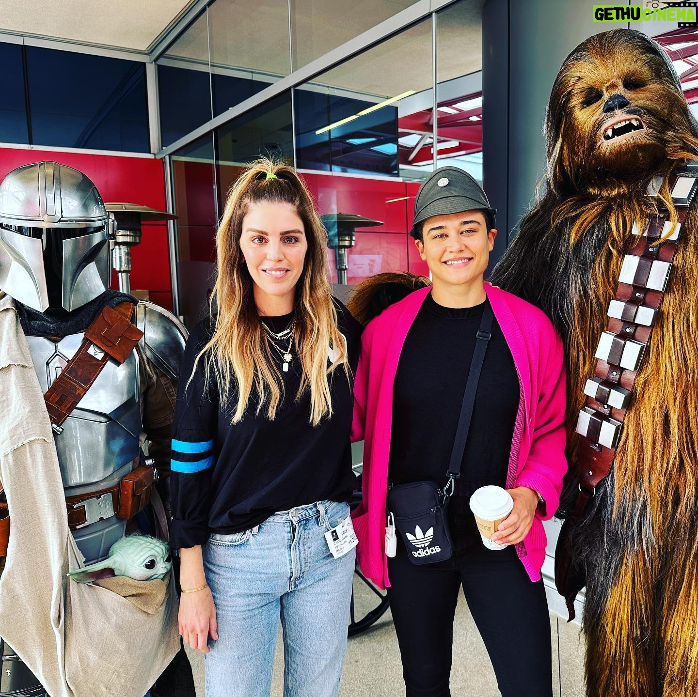 Peter Mayhew - 488 Likes - We are so thankful for these amazing people! Last Thursday our team departed San Antonio, Texas with a sixteen foot box truck filled with Star Wars toys. We partnered with @official501st to drop these toys at Children’s Hospitals in Dallas, Albuquerque, Tucson, Phoenix, and ended at @chocchildrens in Orange, CA where we were joined by thekatyo from The Mandalorian and Aayla Secura herself: @amyallen_jedi. All made possible because of the continued toy donations from @HolocronToyStore. Thank you!